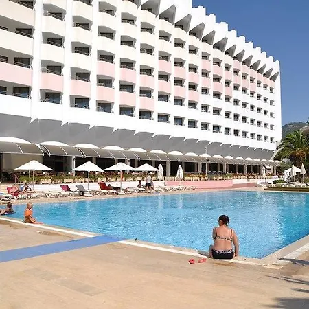 Club Maxima Otel *
